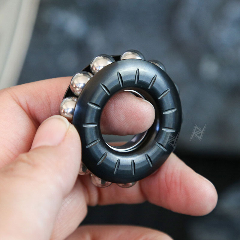metal-ring-with-beads-fidget-grade-b-4 بهترین قیمت خرید فیجت انگشتی فلزی ضد استرس حلقه گوی دار اورجینال