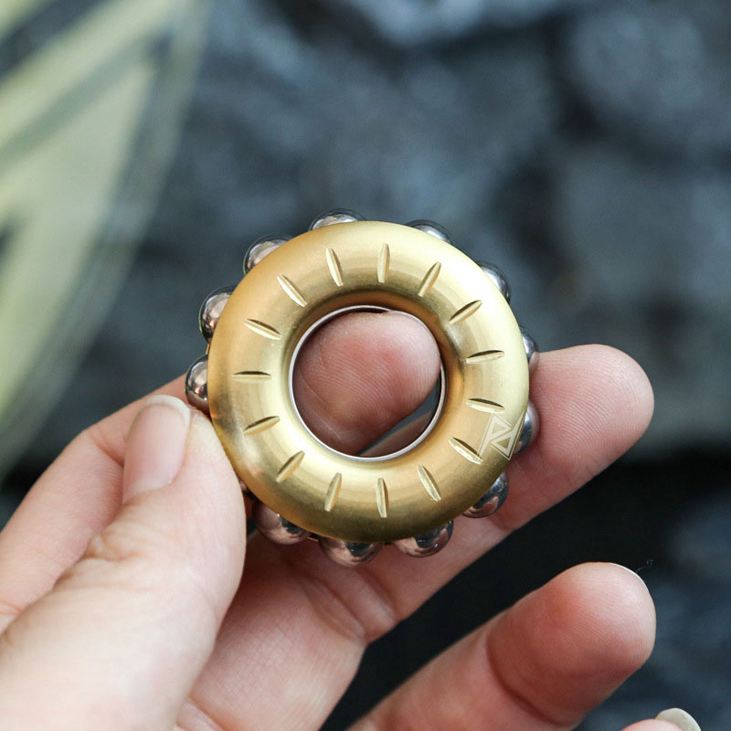 metal-ring-with-beads-fidget-grade-b-5 خرید فیجت انگشتی فلزی ضد استرس حلقه گوی دار اورجینال با ارزانترین قیمت